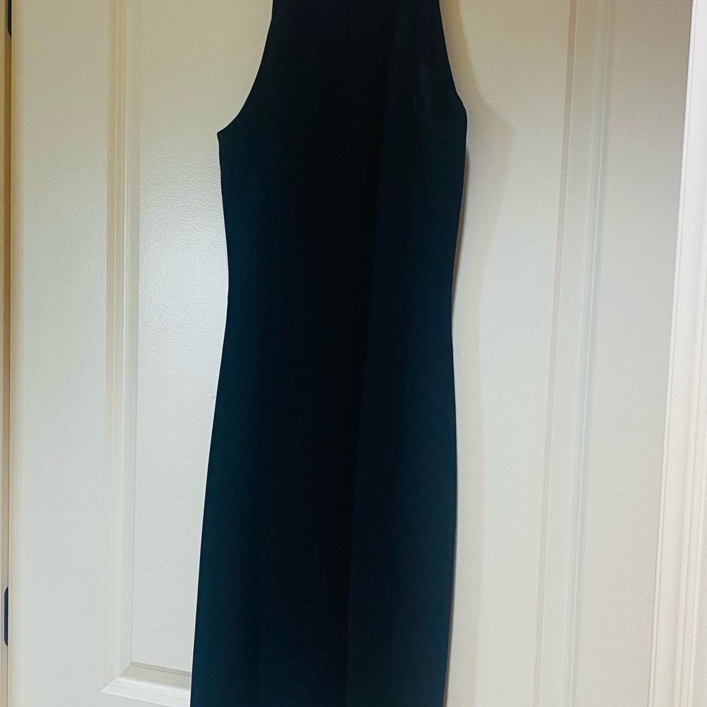 Jones New York Black Sheath Cocktail Dress with Halter Neckline and Knee Length